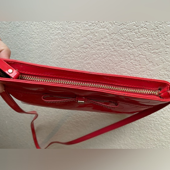 Kate Spade Red Patent Shoulder Bag / Crossbody • Used • Small Bow Detail - Picture 8 of 13